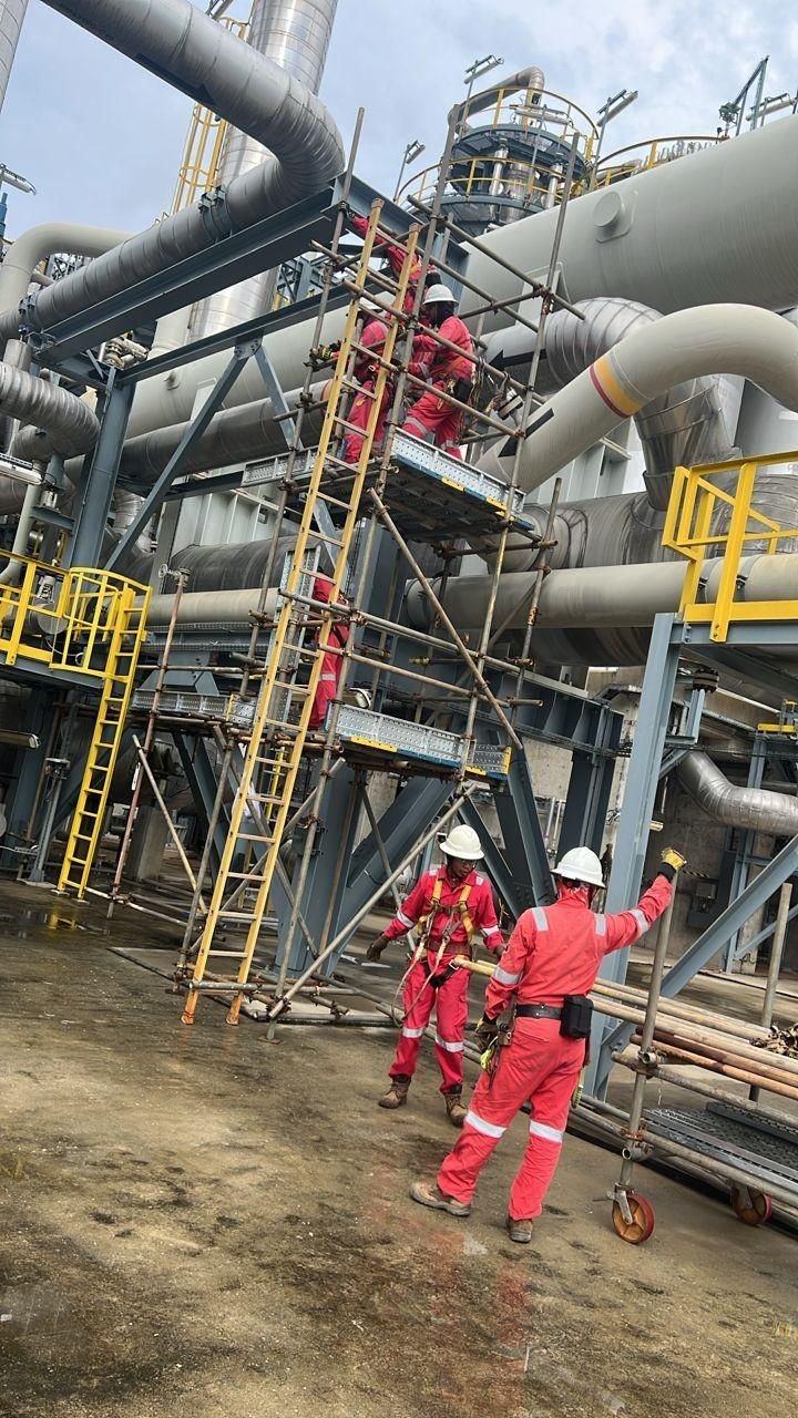 RASB scaffolding crew at work on an industrial site